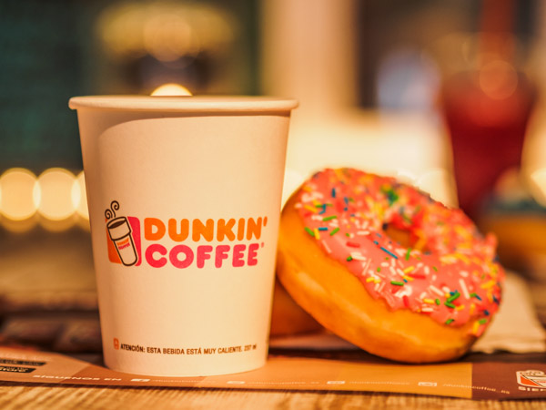 Dunkin donuts fast food restaurant